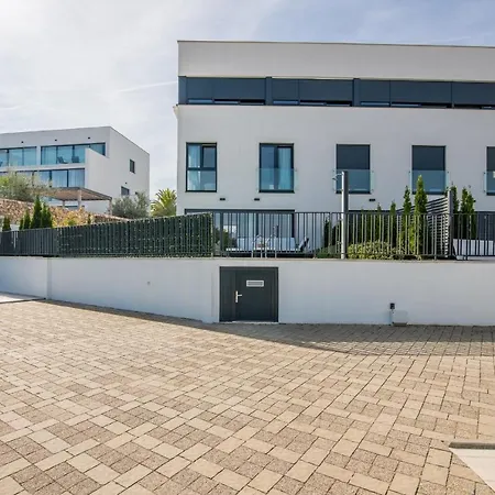 Sofija With Private Pool And Sea View